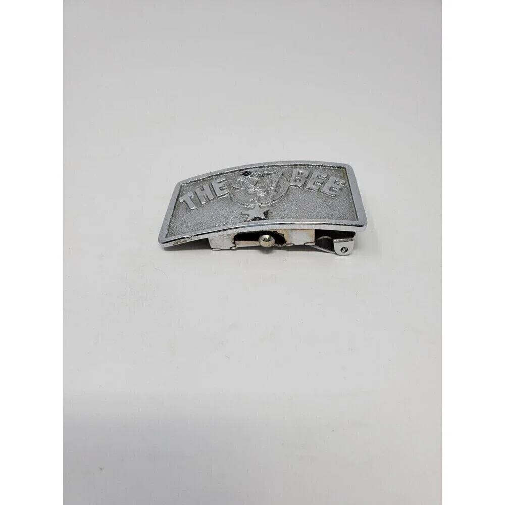 VINTAGE SILVER TONE METAL BELT BUCKLE SACRAMENTO THE BEE NEWSPAPER 1980S